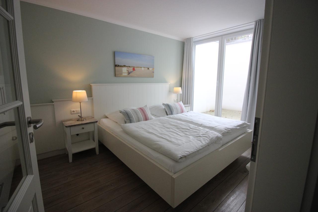 Ual Oeoemrang Wiartshues Hotel Norddorf Bagian luar foto